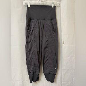 Lululemon Dance Studio Crop Jogger Womens 2 Black Athletic Pants